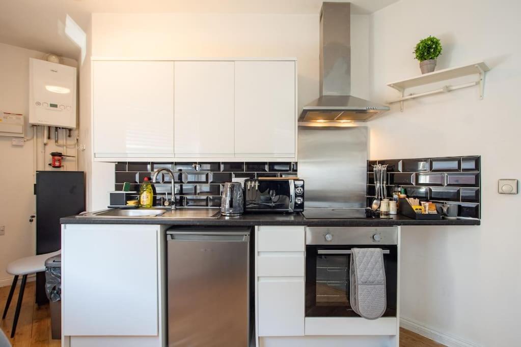 Watford Central Serviced Apartments 2 Kültér fotó